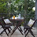 Bossa In Rio Hostel & Suites